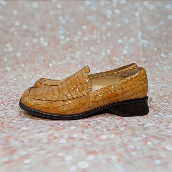 Vintage 90's* American Eagle Faux Alligator Loafer - Picture 4 of 8